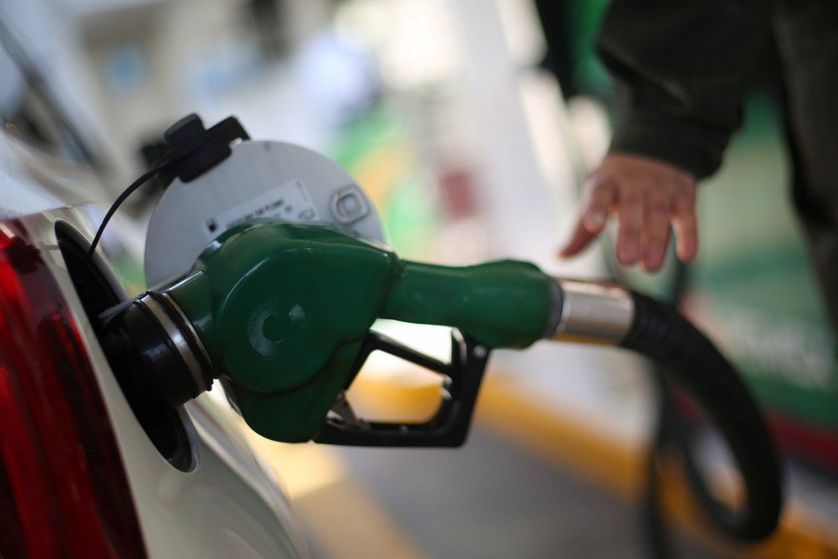 Ряд сетей АЗС в Украине снизили цены на бензин и дизтопливо на 10-40 копеек за литр